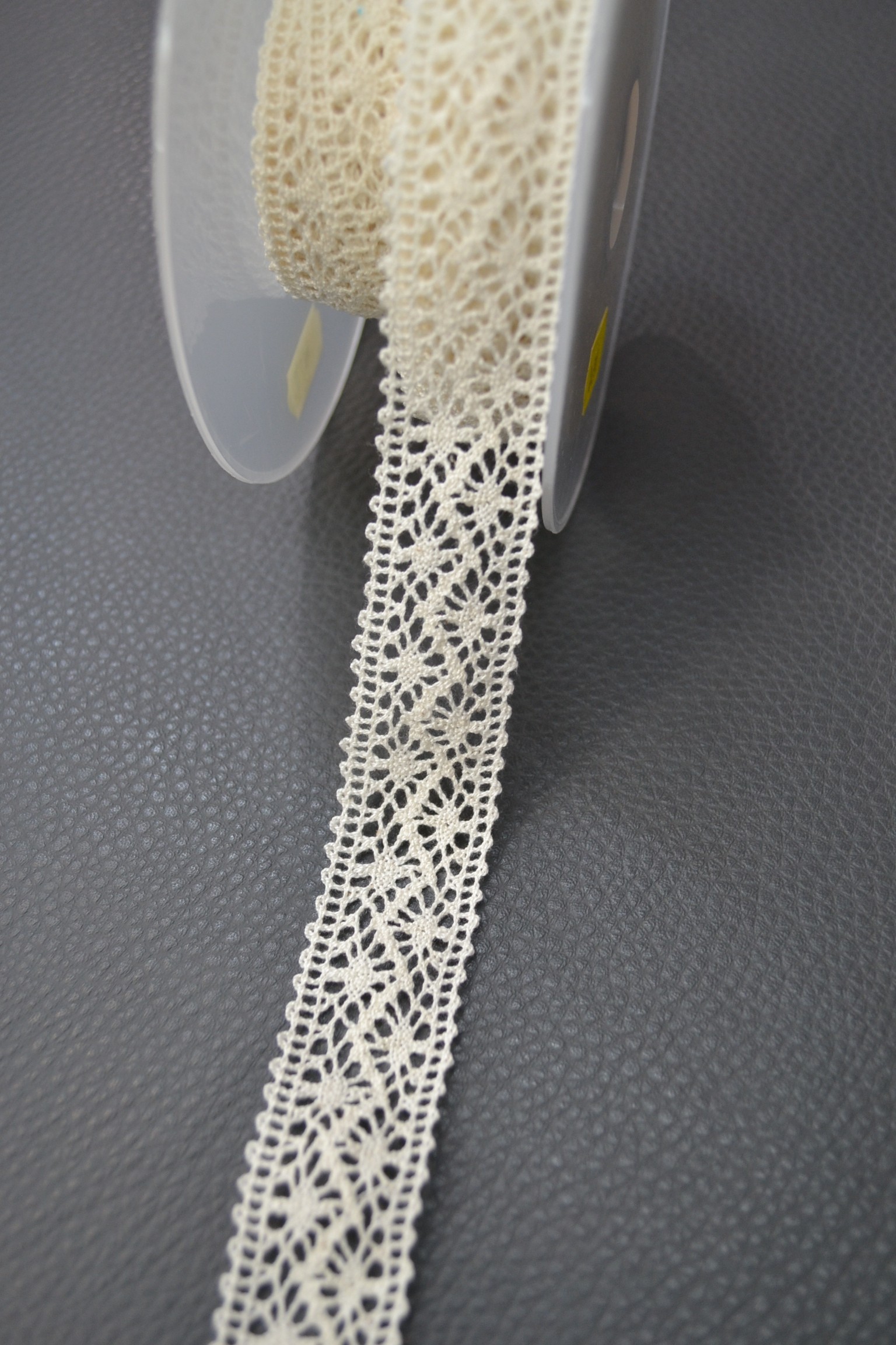 Mercerie - Dentelle D900.0117