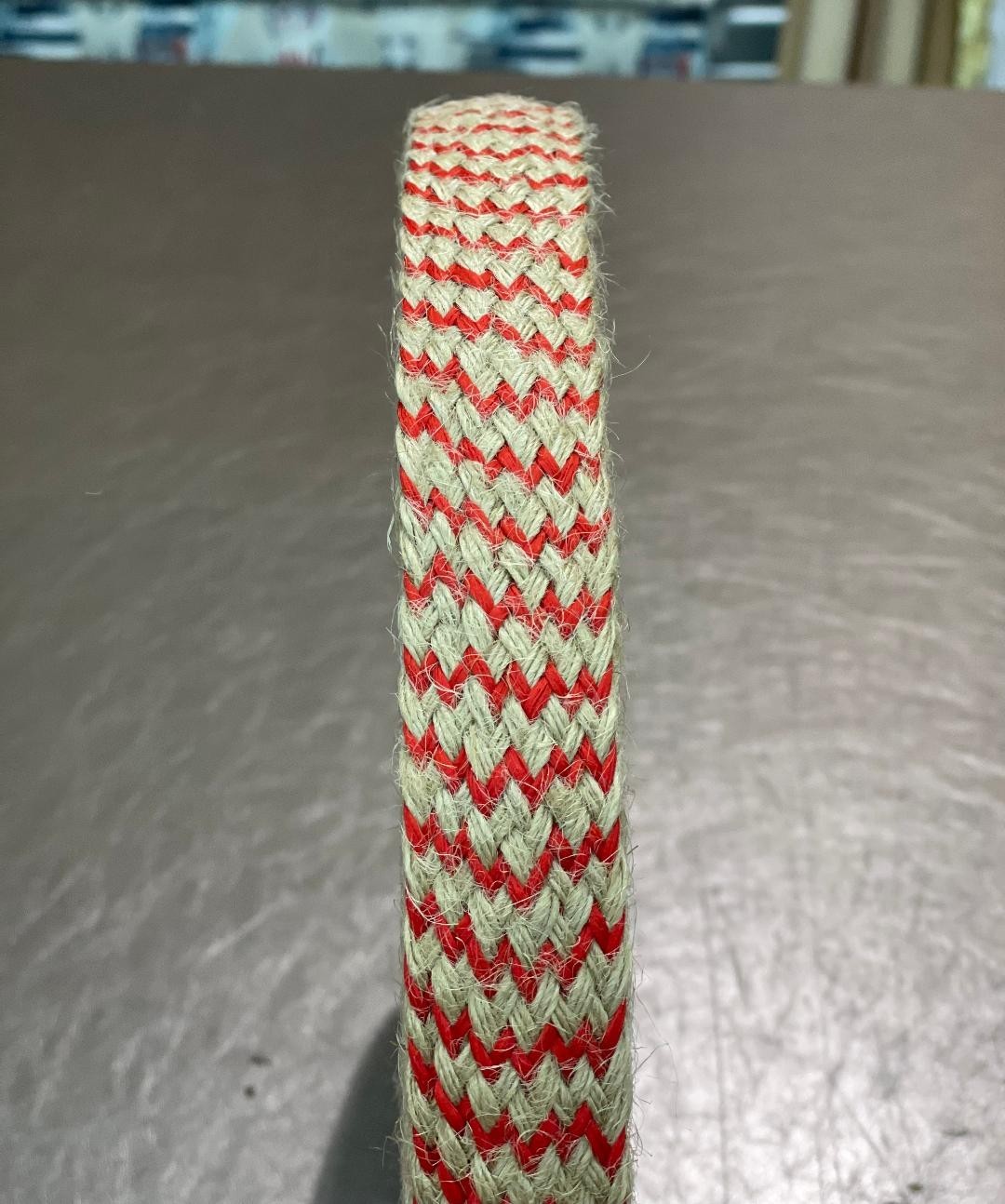 Tresse jute et polyster rouge