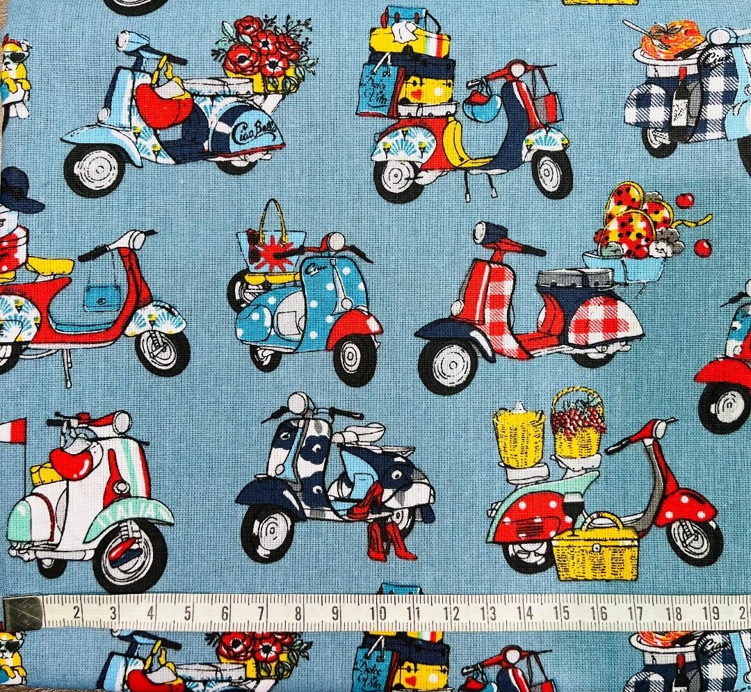 Coton 150 -Scooter fond bleu