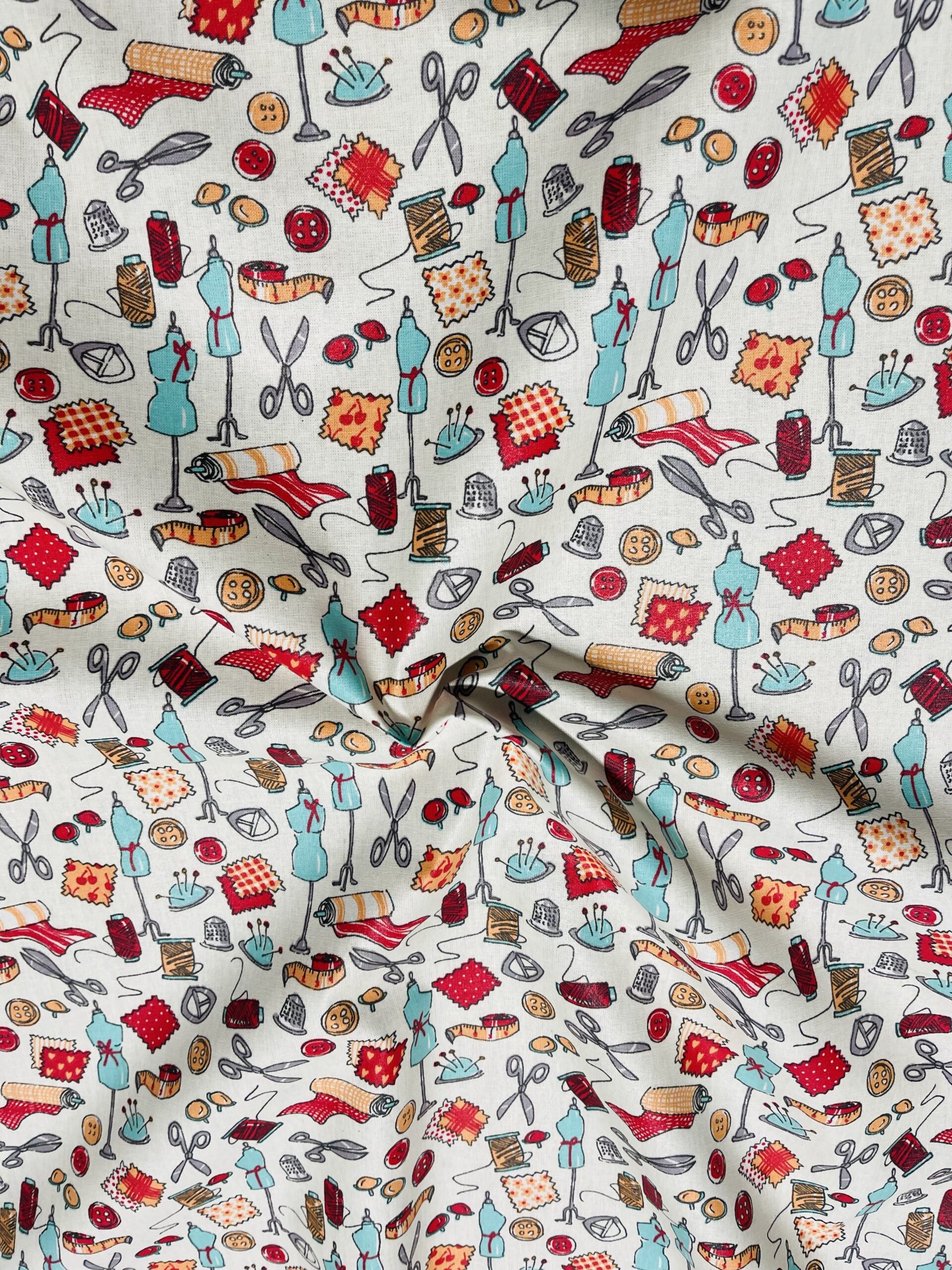 Coton enduit -Mercerie et couture fond blanc.