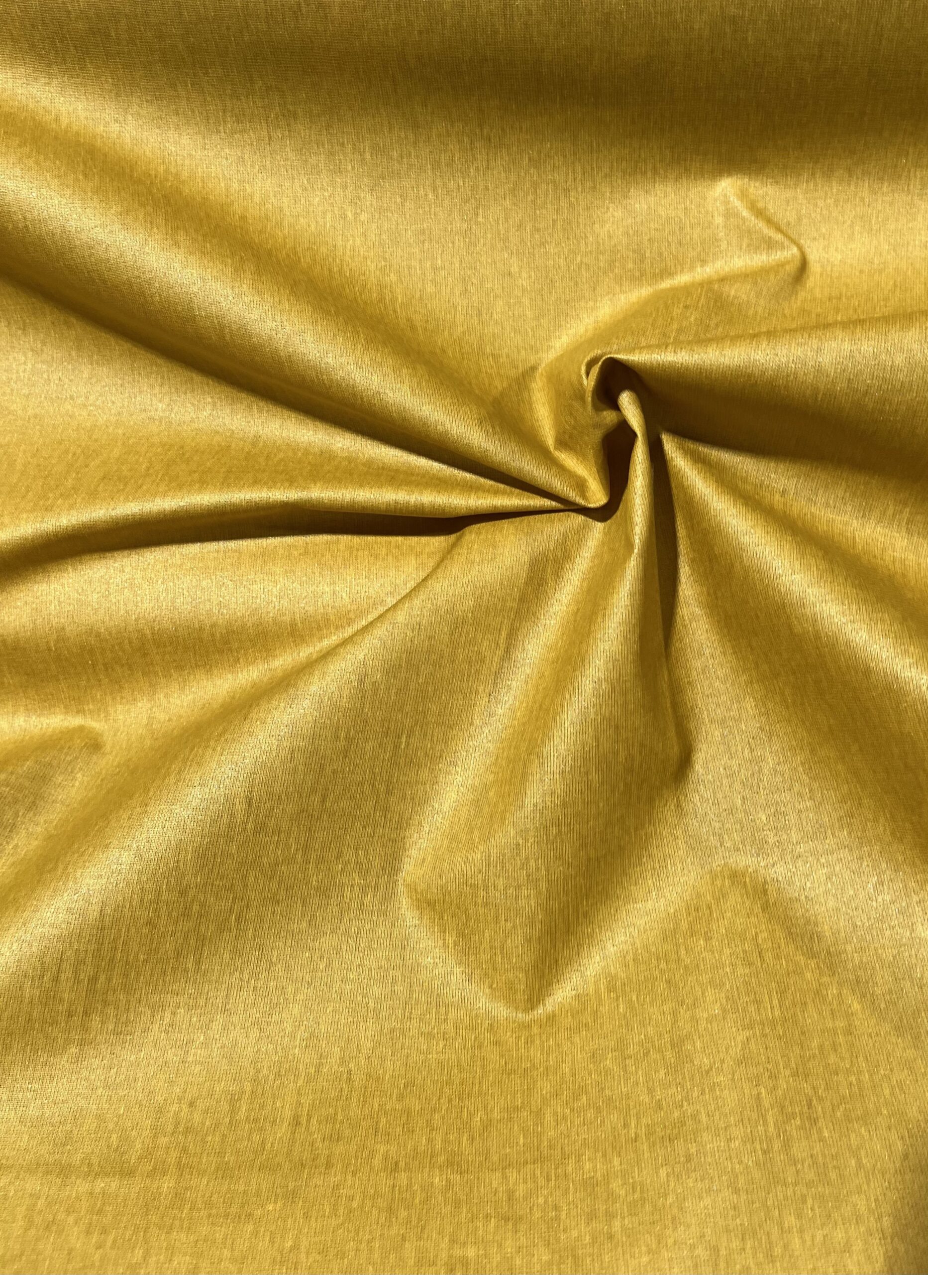 Coton enduit -Uni Moutarde. Pailletée.