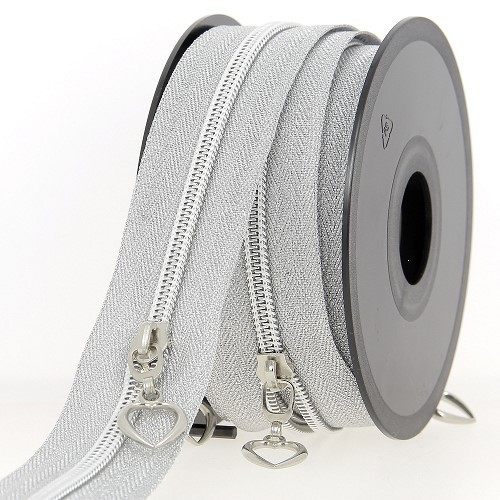 Mercerie - Fermeture éclair au mètre argenté  coeur