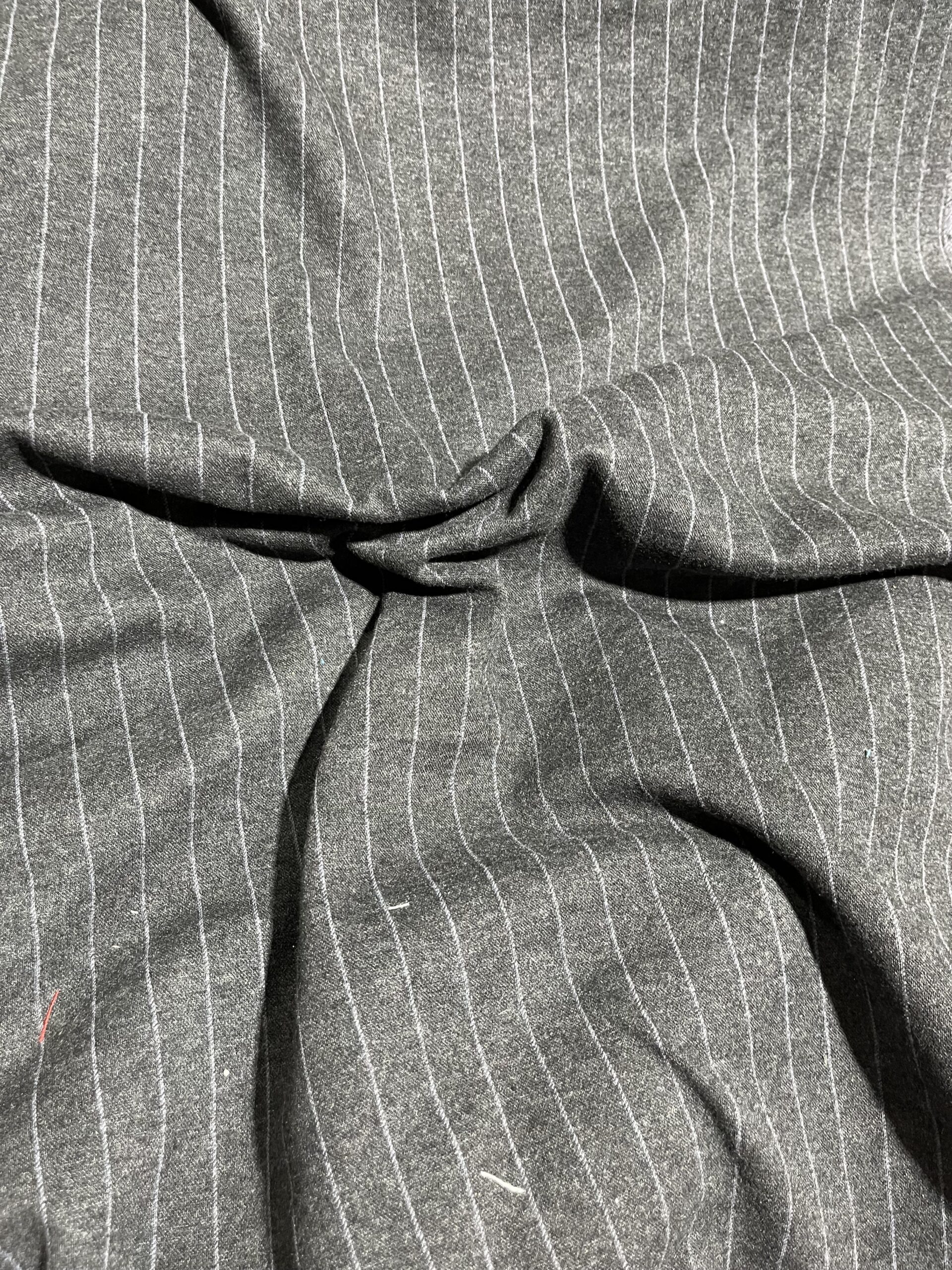 Pin stripe gris